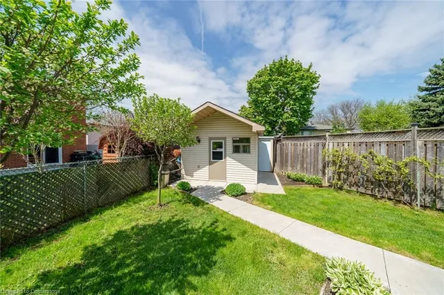 Additional image 38 of 64 Birchlawn Crt