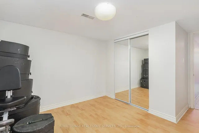 Additional image 15 of 21 Winston Grve