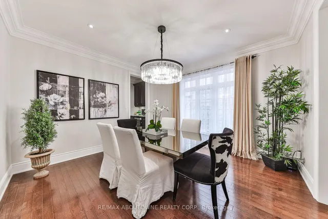 Additional image 8 of 526 Hidden Tr