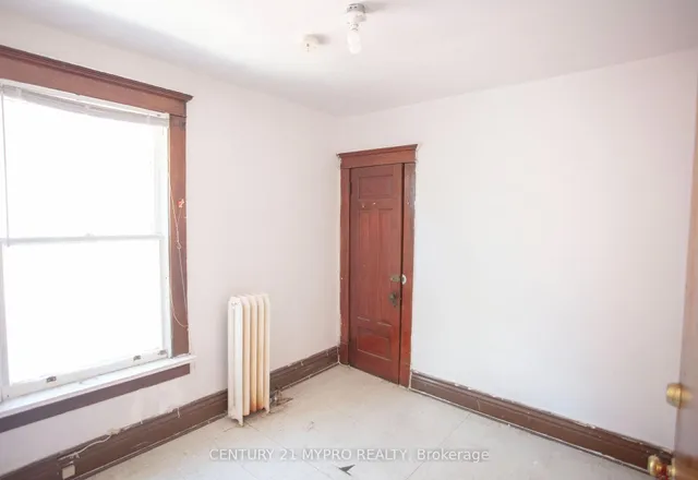 Additional image 17 of 35 Huron St