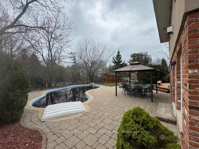 Additional image 8 of 2162 Devon Rd