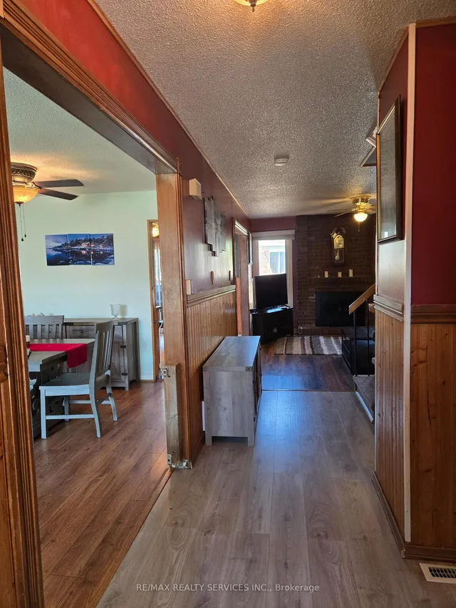 Additional image 9 of 38 Omega Sq