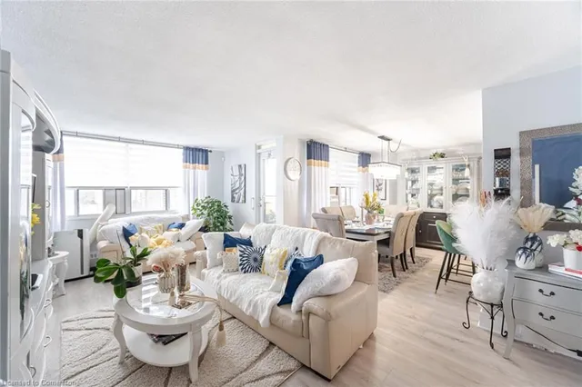 Additional image 11 of 551 The West Mall Rd Unit 1219