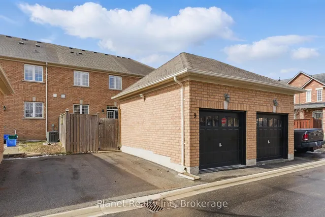 Additional image 31 of 651 Farmstead Dr Unit 9