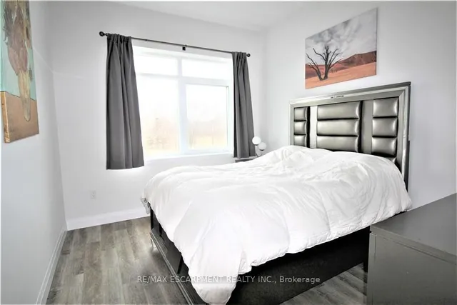 Additional image 14 of 1 Redfern Ave Unit 135