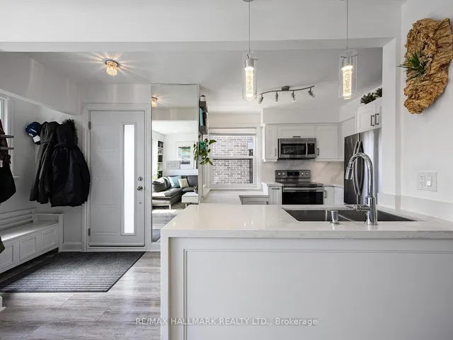 Additional image 30 of 34 Tiago Ave