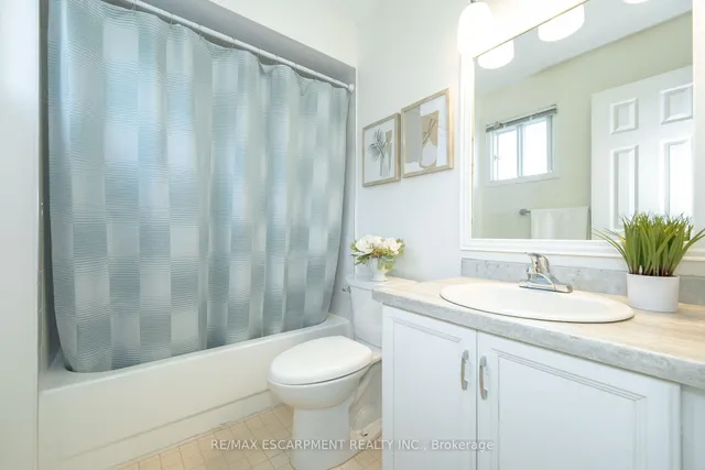 Additional image 28 of 2485 Newport St