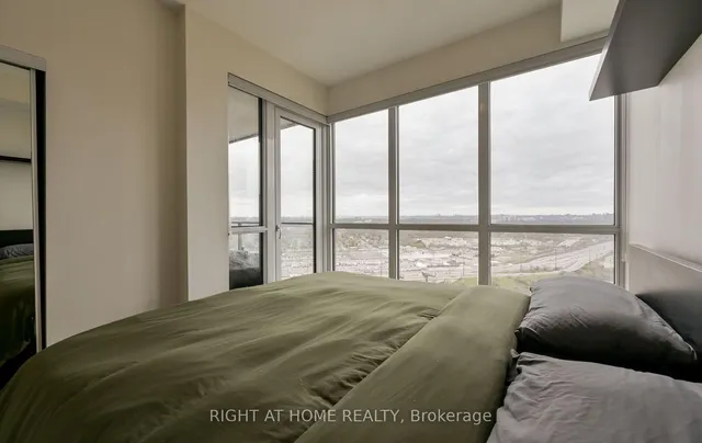 Additional image 28 of 10 Park Lawn Rd Unit 3507