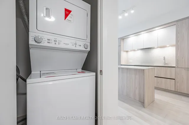 Additional image 22 of 15 Mercer St Unit 1307