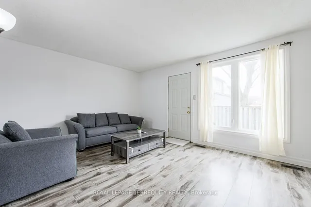 Additional image 12 of 33 Rochelle Ave Unit 51