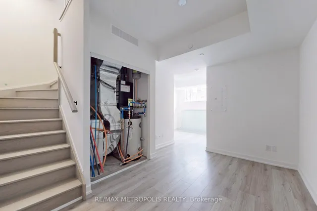 Additional image 15 of 871 Sheppard Ave Unit 42