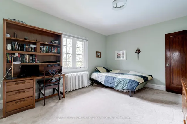 Additional image 32 of 8 Turner Ave