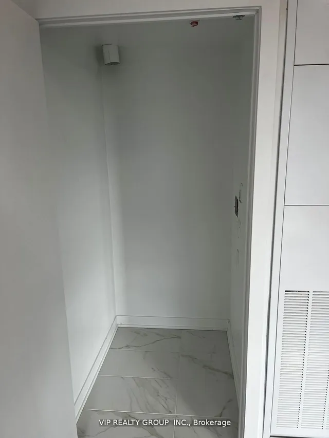 Additional image 8 of 395 Dundas St Unit 718