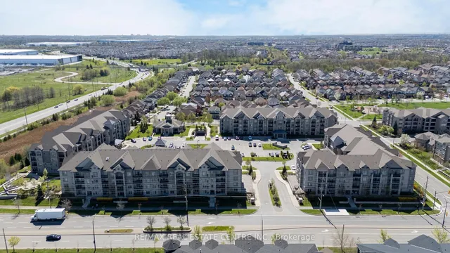 Additional image 27 of 1470 Main St Unit 109