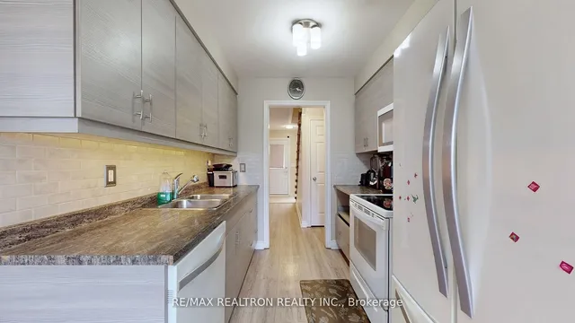 Additional image 13 of 68 Heathcliffe Sq