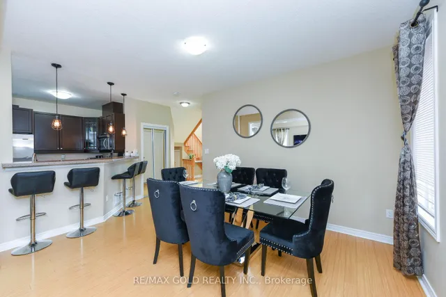 Additional image 12 of 35 Amaranth Cres