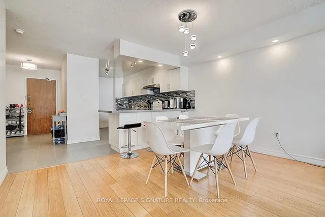 Additional image 10 of 45 Carlton St Unit 1209