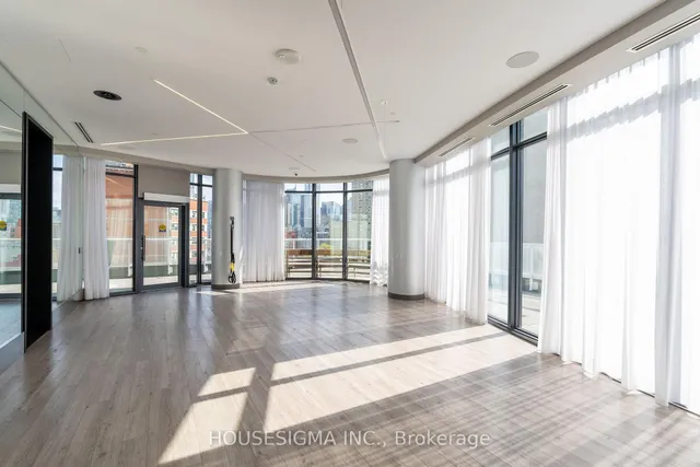 Additional image 27 of 403 Church St Unit 902