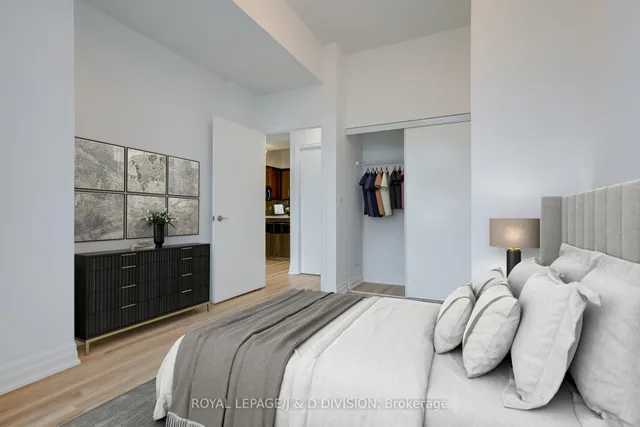 Additional image 17 of 8 Scollard St Unit PH108