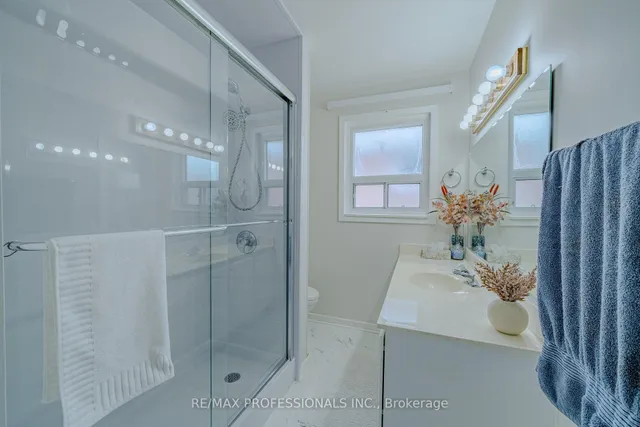 Additional image 14 of 184 Oakmeadow Blvd