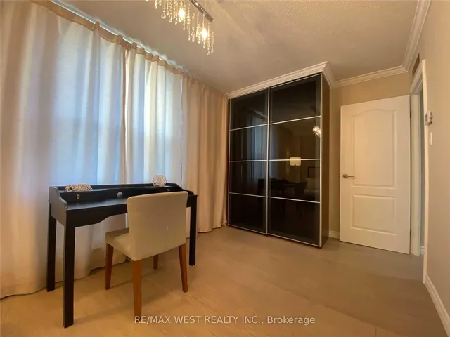 Additional image 17 of 45 Southport St Unit 503