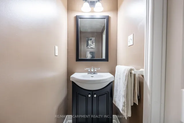 Additional image 35 of 3523 Fowler Crt