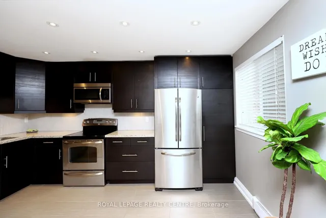 Additional image 8 of 3055 Tomken Rd Unit 345