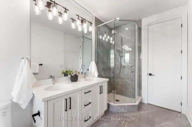 Additional image 36 of 31 Seventeenth St