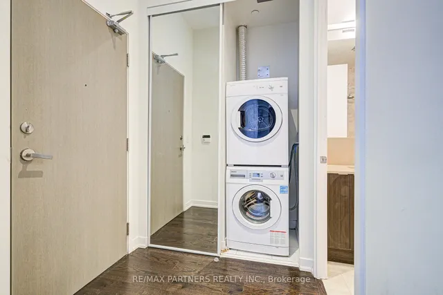 Additional image 16 of 100 Harbour St Unit 6805