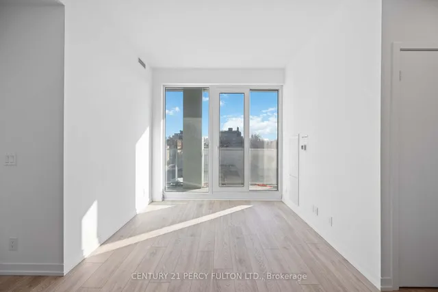 Additional image 3 of 2020 Bathurst St Unit 827