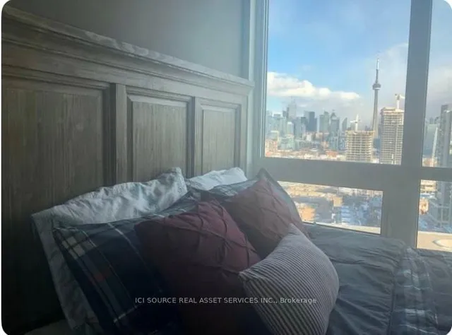 Additional image 17 of 150 East Liberty St Unit 2105