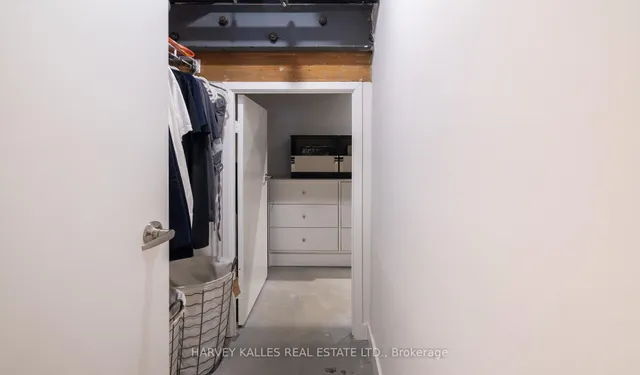 Additional image 20 of 363 Sorauren Ave Unit 111