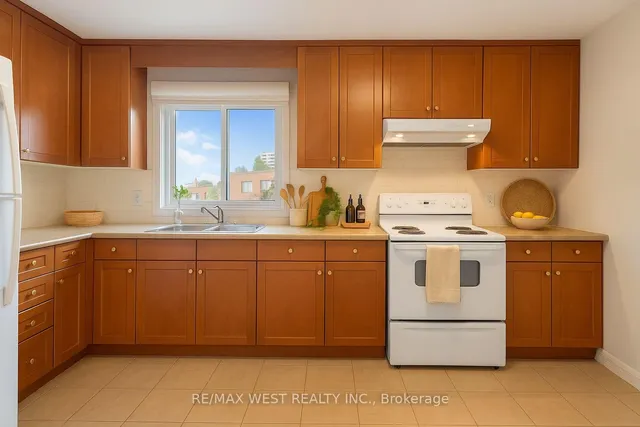 Additional image 2 of 290 Sprucewood Crt Unit 45