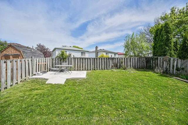 Additional image 43 of 707 Upper Wentworth St