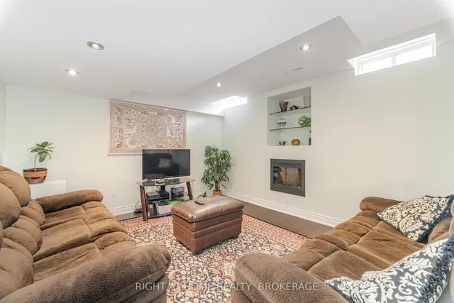 Additional image 40 of 5467 Blue Spruce Ave