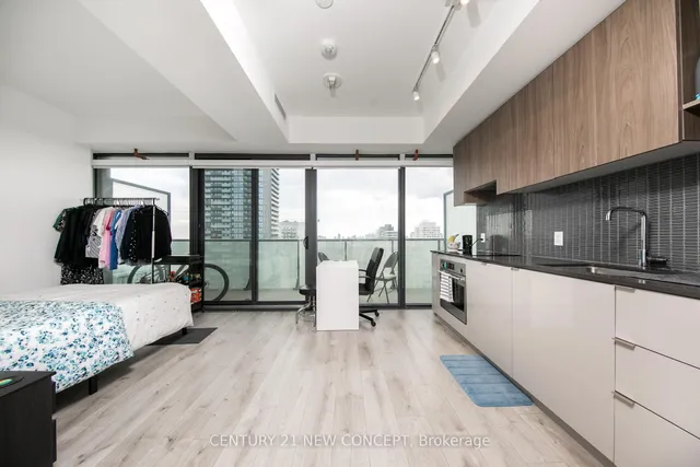 Additional image 18 of 161 Roehampton Ave Unit 2011