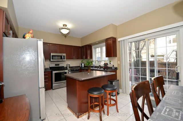 Additional image 16 of 9 Coin St