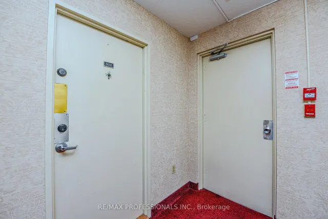 Additional image 7 of 362 The East Mall N/A Unit 302