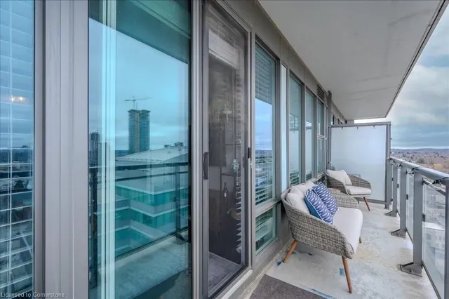 Additional image 28 of 85 Duke St Unit 1412