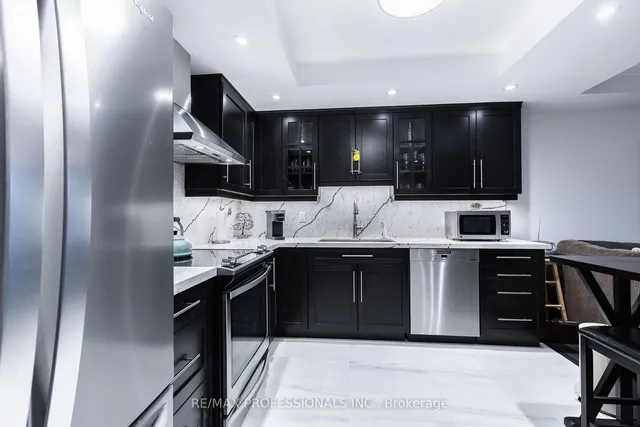 Additional image 11 of 40 Old Mill Rd Unit 102