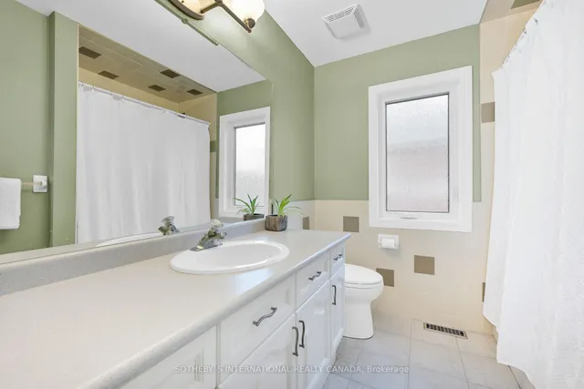 Additional image 20 of 1422 Summerhill Cres