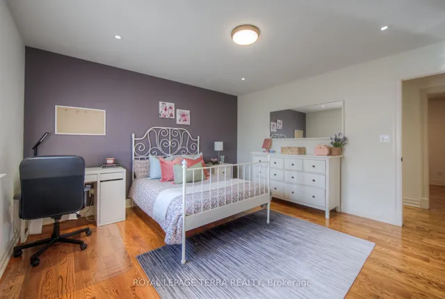 Additional image 29 of 217 1/2 Federal St