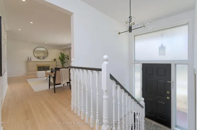 Additional image 3 of 3 Watling St