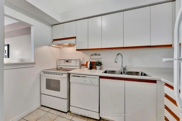 Additional image 7 of 1270 Maple Crossing Blvd Unit 1610