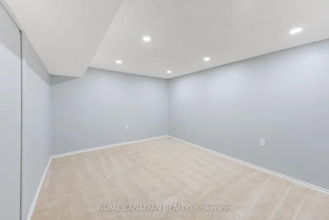 Additional image 32 of 28 Nickel Cres