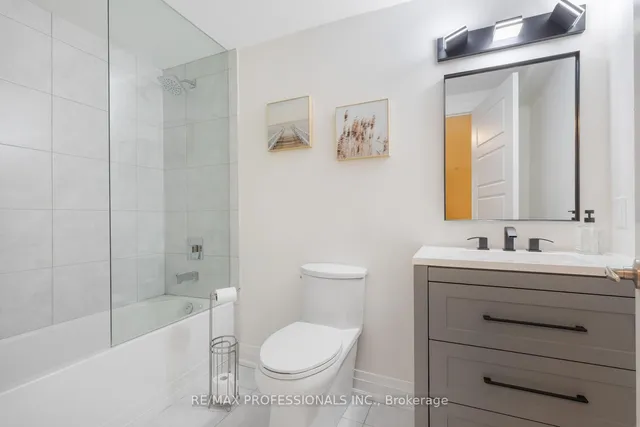 Additional image 34 of 43 Bellman Ave