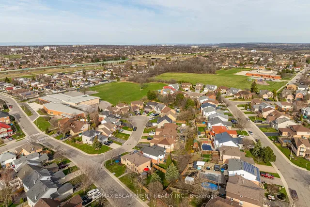 Additional image 46 of 680 Rexford Dr