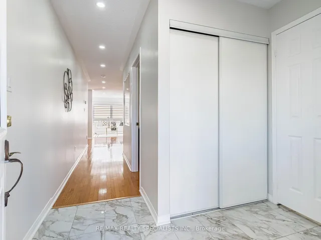 Additional image 4 of 10 Chestermere Cres