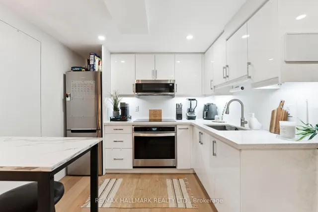 Additional image 40 of 128 Seaside Circ