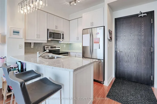 Additional image 12 of 18 Yorkville Ave Unit 2906